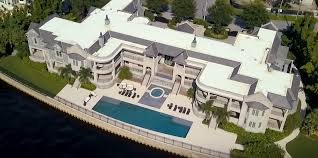Where Does Tom Brady Live